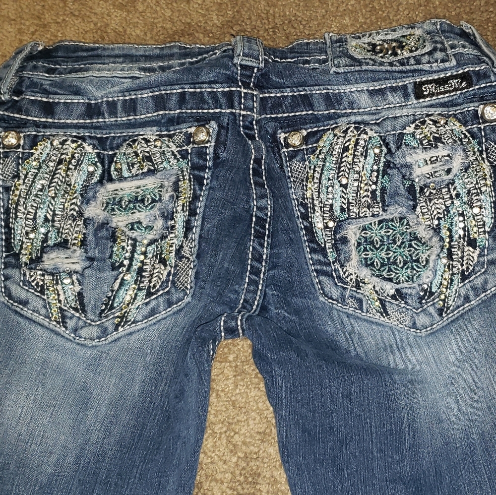 Miss Me Crop Jeans